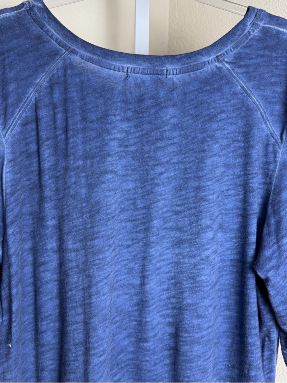 Democracy Sz L Blue Embroidered Scoop Neck Top Modest Westernwear - Picture 8 of 9